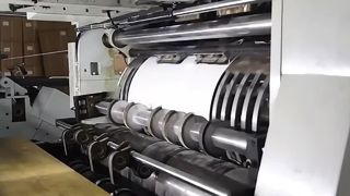 Özel Kraft Kağıt Çanta İmalatı | Bükülmüş Saplı ve Düz Saplı Kağıt Torba Fabrikası
