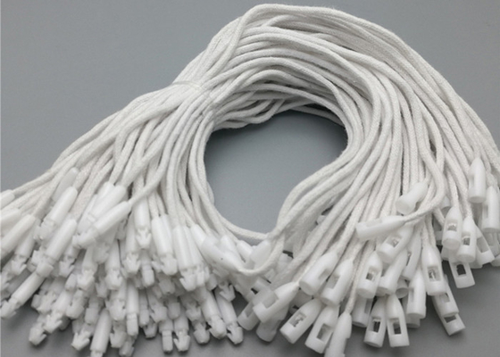 İyi bir fiyat. Beyaz Plastik Giyim Etiketi Dize Kurşun Toka Üreticili Siyah Stok Askı Etiketi çevrimiçi